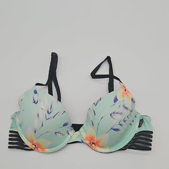 Victoria's Secret Other - Victoria's Secret Mint Floral Bra with Black Straps Wear Everywhere T-shirt